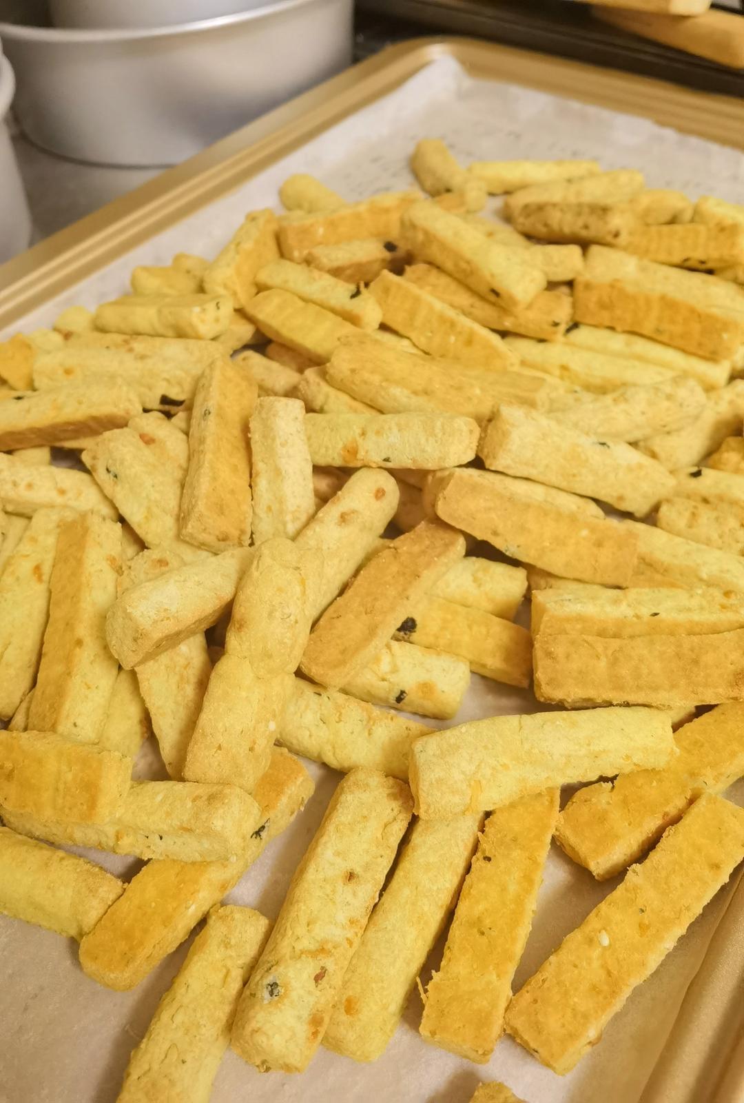 酥到掉渣❗️好吃到没朋友的肉松芝士饼干