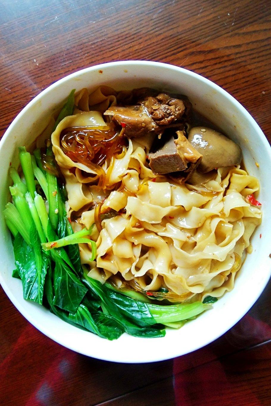 红烧肉面
