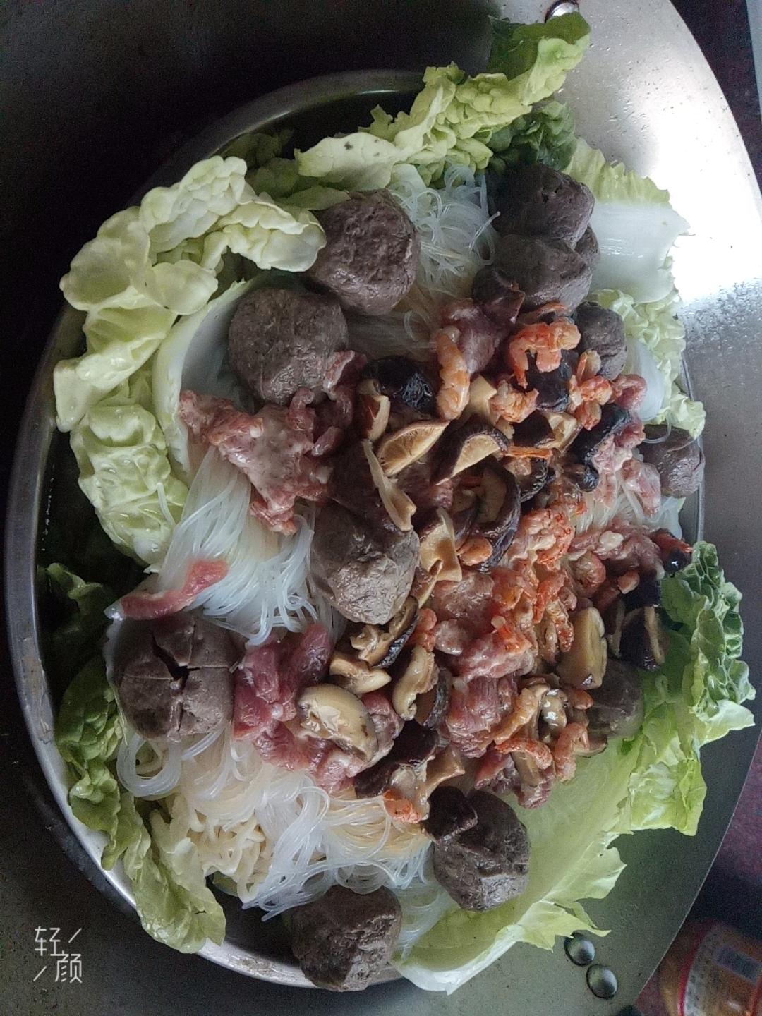 牛肉丸香菇蒸粉丝的做法