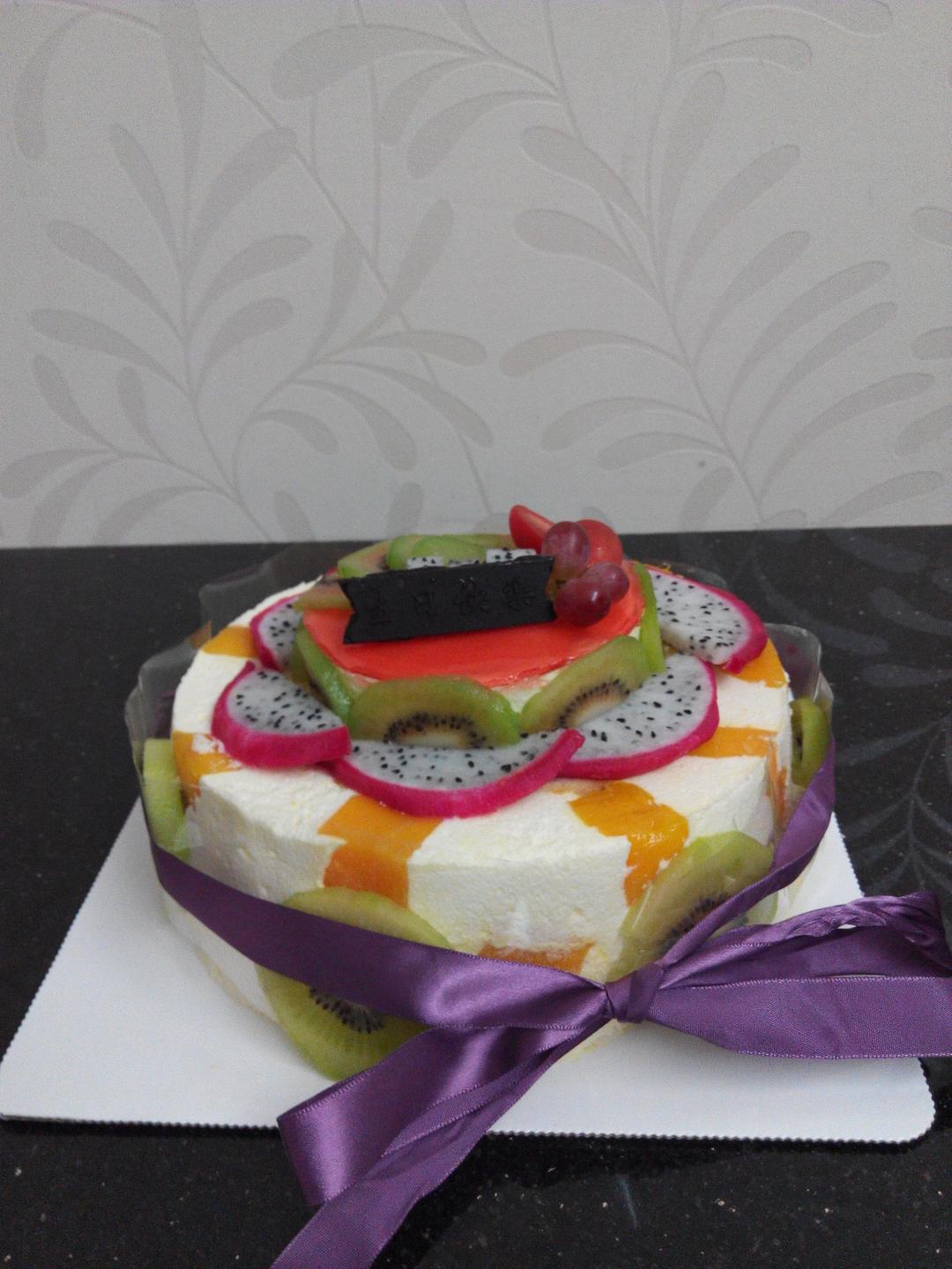 8寸水果慕斯蛋糕