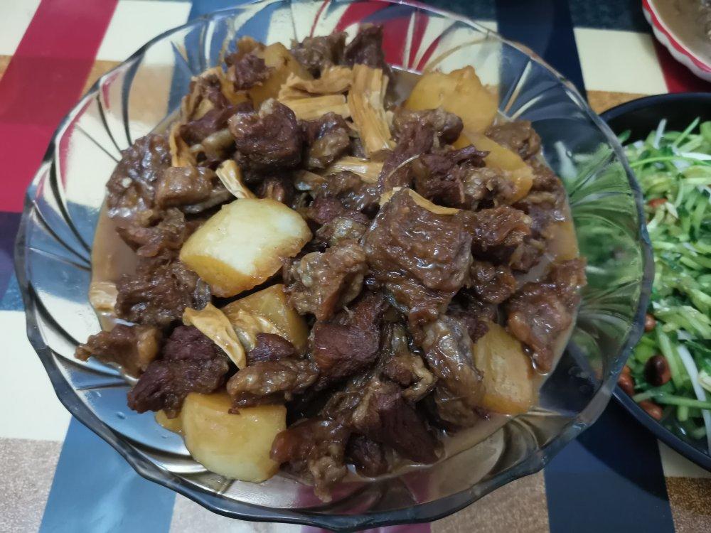 柱侯牛腩萝卜（广州面店的味道）