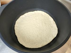 不用烤箱的平底锅披萨❗马克西姆不粘锅的做法 步骤3