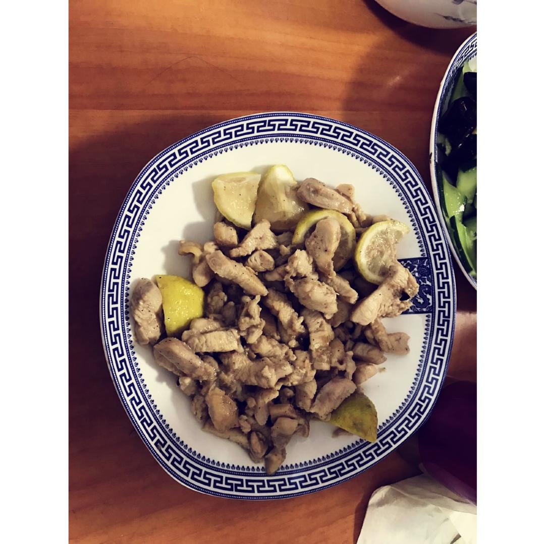 盐柠黑椒鸡柳
