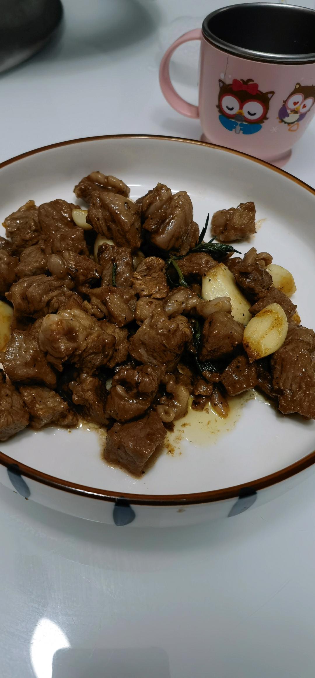 好吃到舔盘的蒜香黑椒牛肉粒