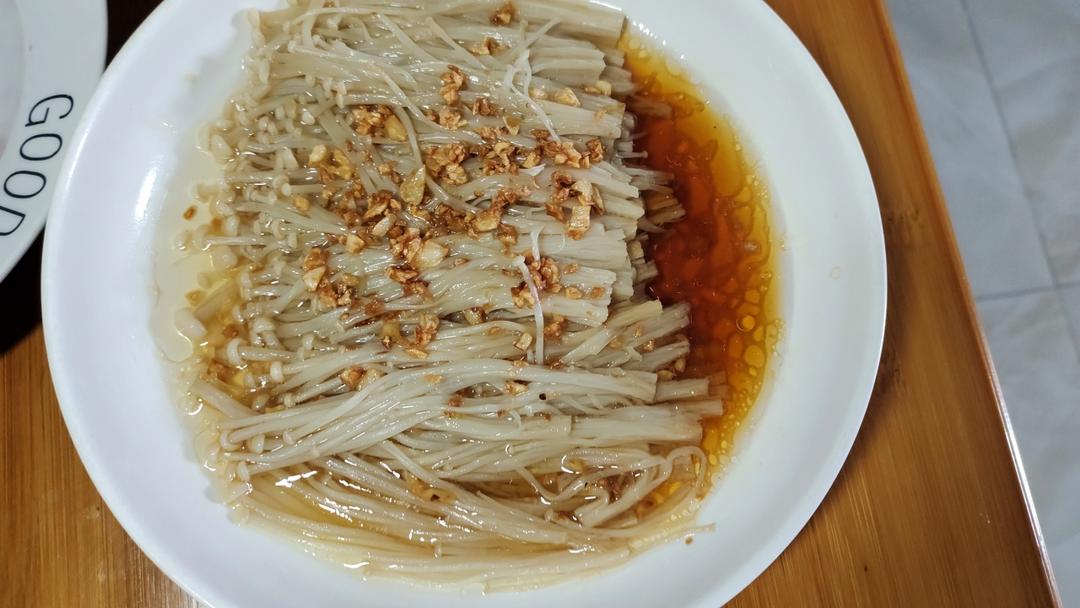 蒜蓉蒸金针菇