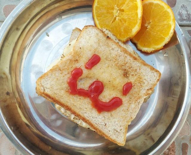 挑战全网好次的自制帕尼尼🍞啵(๑´ڡ`๑)的做法