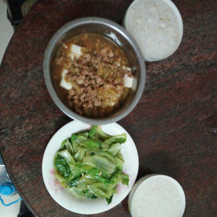榨菜肉末蒸豆腐