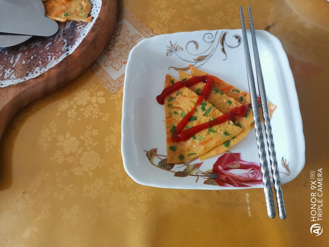 “知否知否应是绿肥红瘦”之香葱胡萝卜丝鸡蛋饼🥕（10分钟制成的营养早餐）