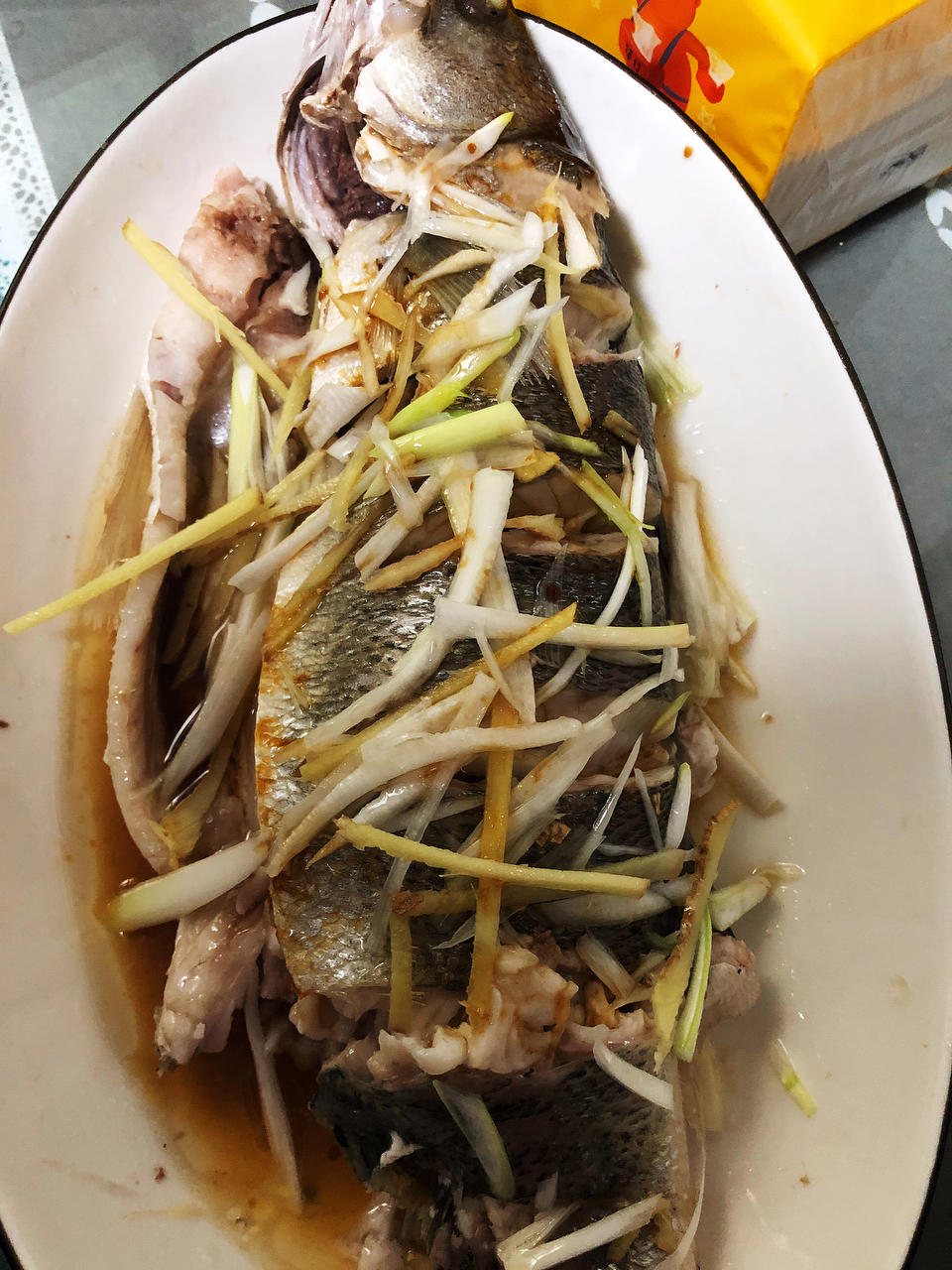 清蒸鲈鱼