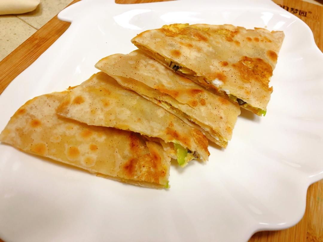 鼓大泡的鸡蛋灌饼