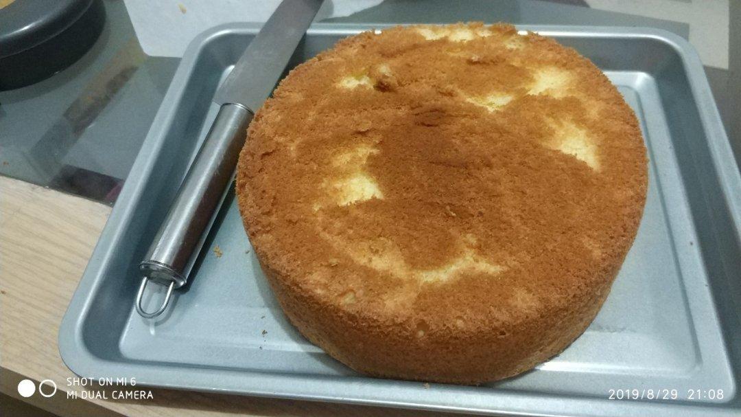 超简单完美戚风蛋糕（6寸2蛋）附打发、翻拌、脱模视频