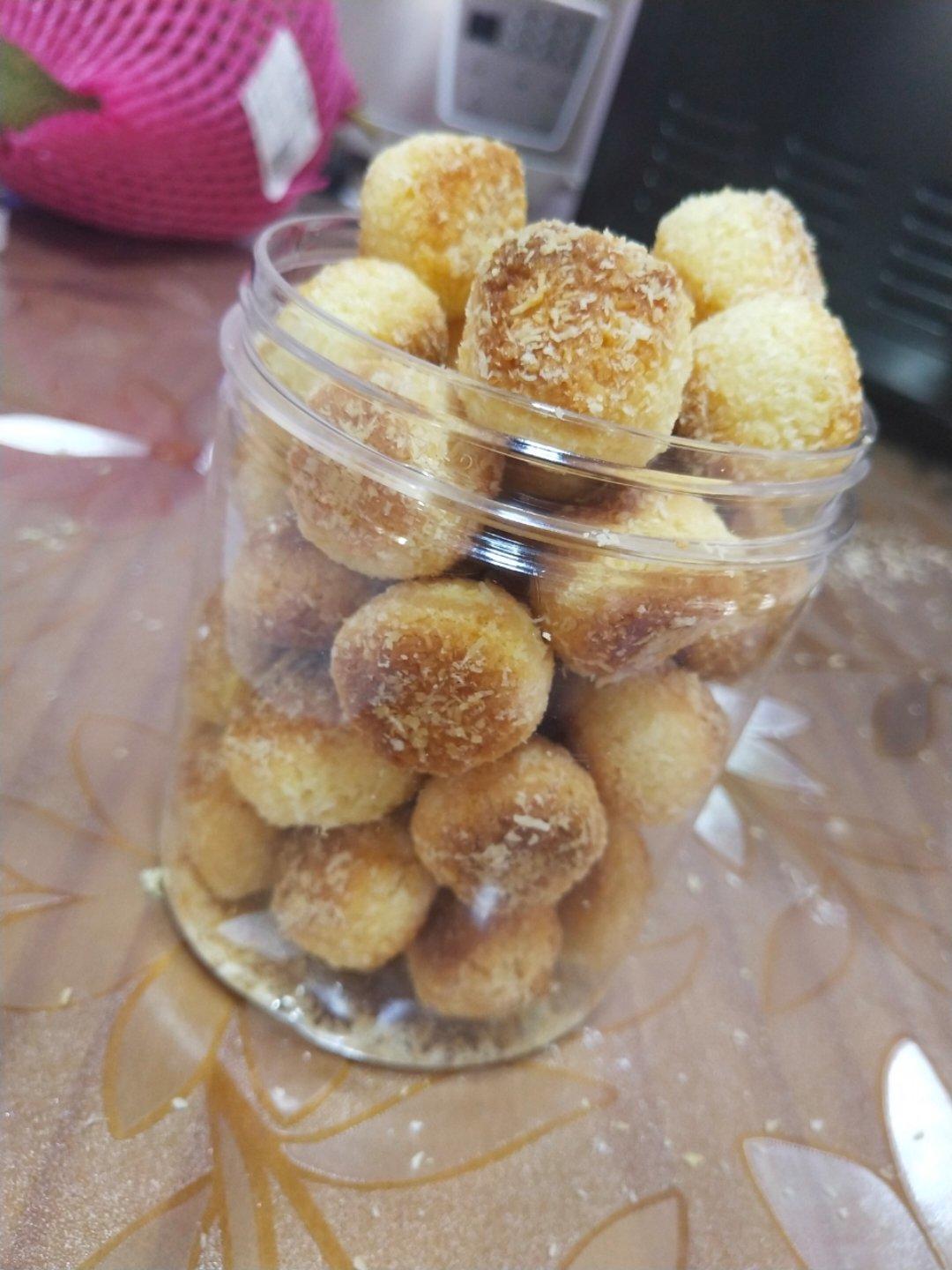 椰蓉小酥球