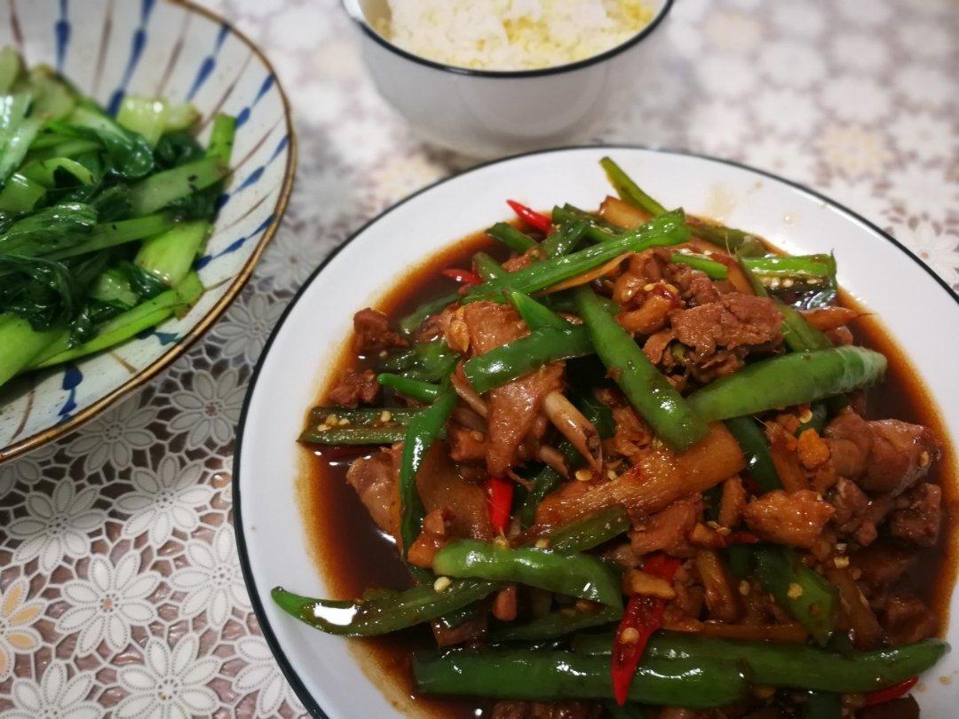 下饭神器--独创小炒鸭肉