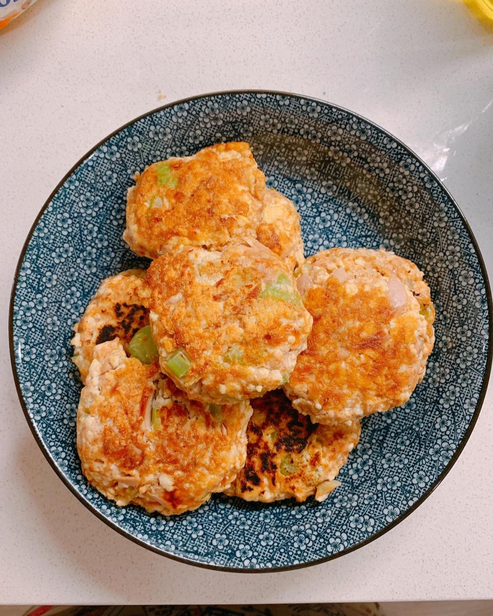金枪鱼豆腐饼