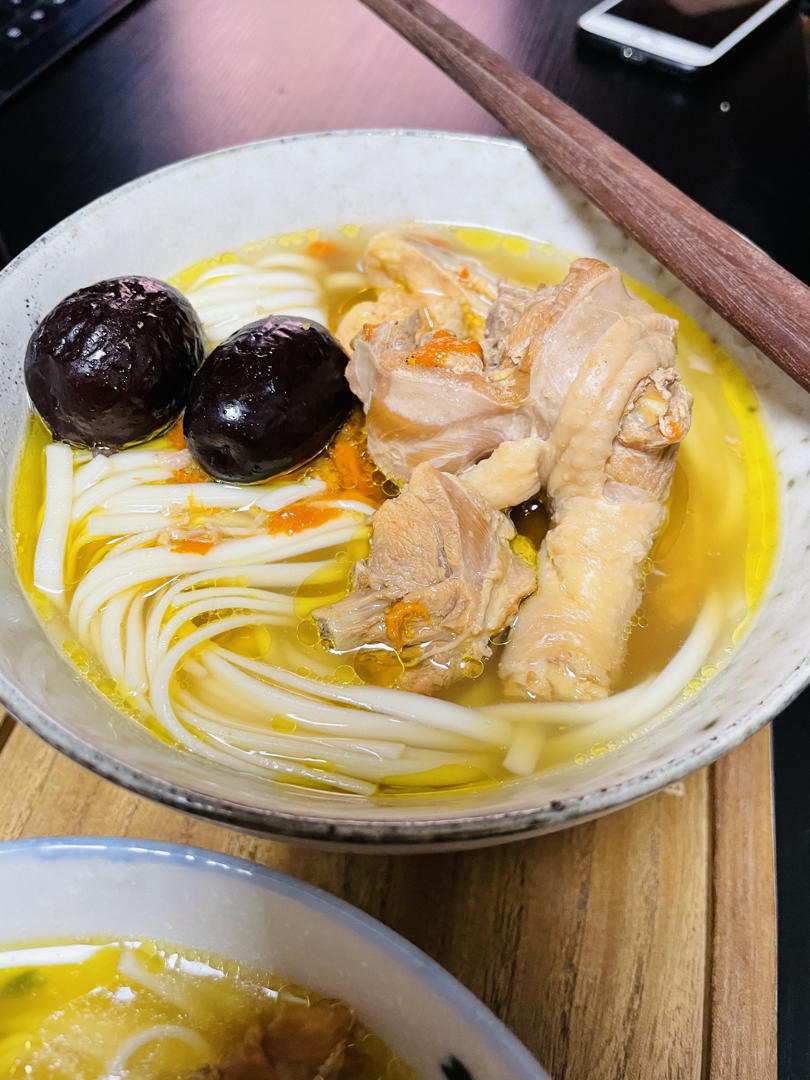 鲜美无敌：清炖鸡汤🐔