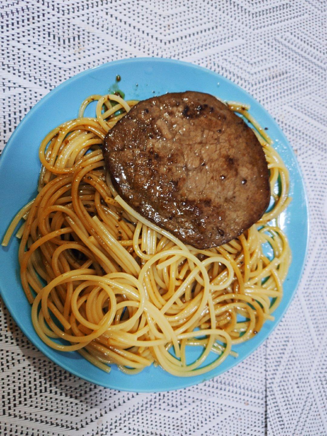 黑椒牛排