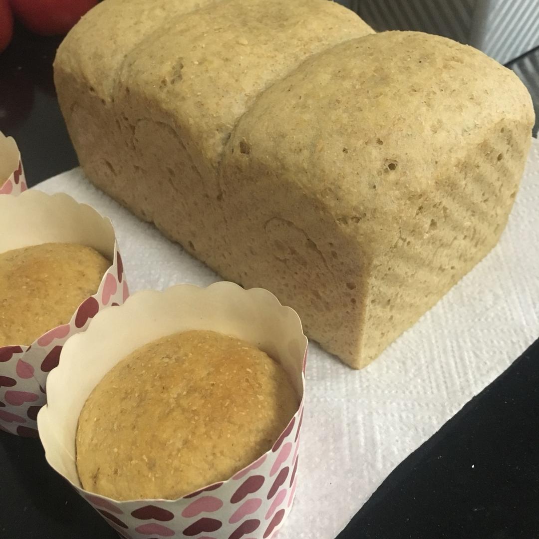 100%全麦面包（无油无糖）