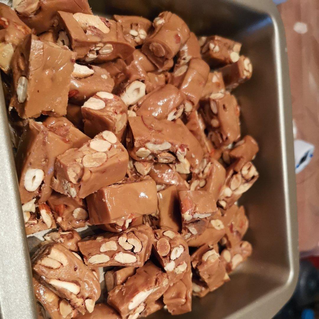 海盐杏仁太妃糖