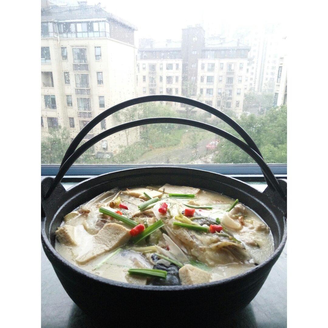 泡椒煮鱼头冻豆腐