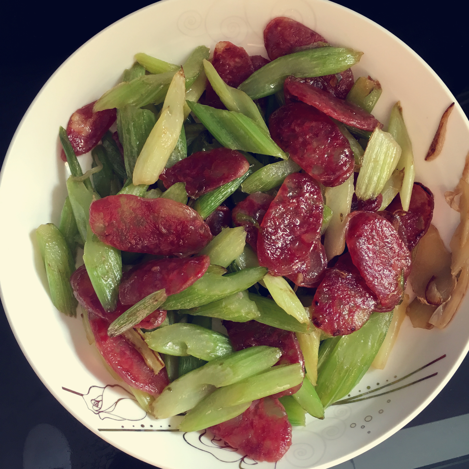 有你便心安做的西芹炒腊肠
