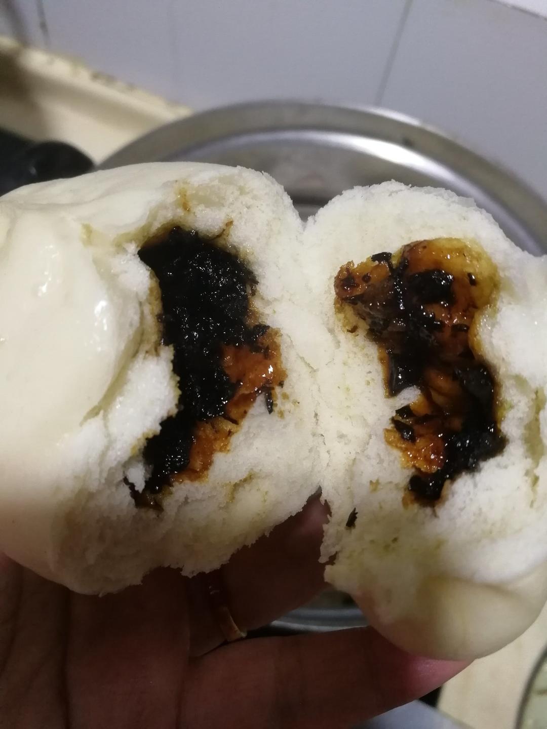 淡然一笑做的白糖盐菜包子