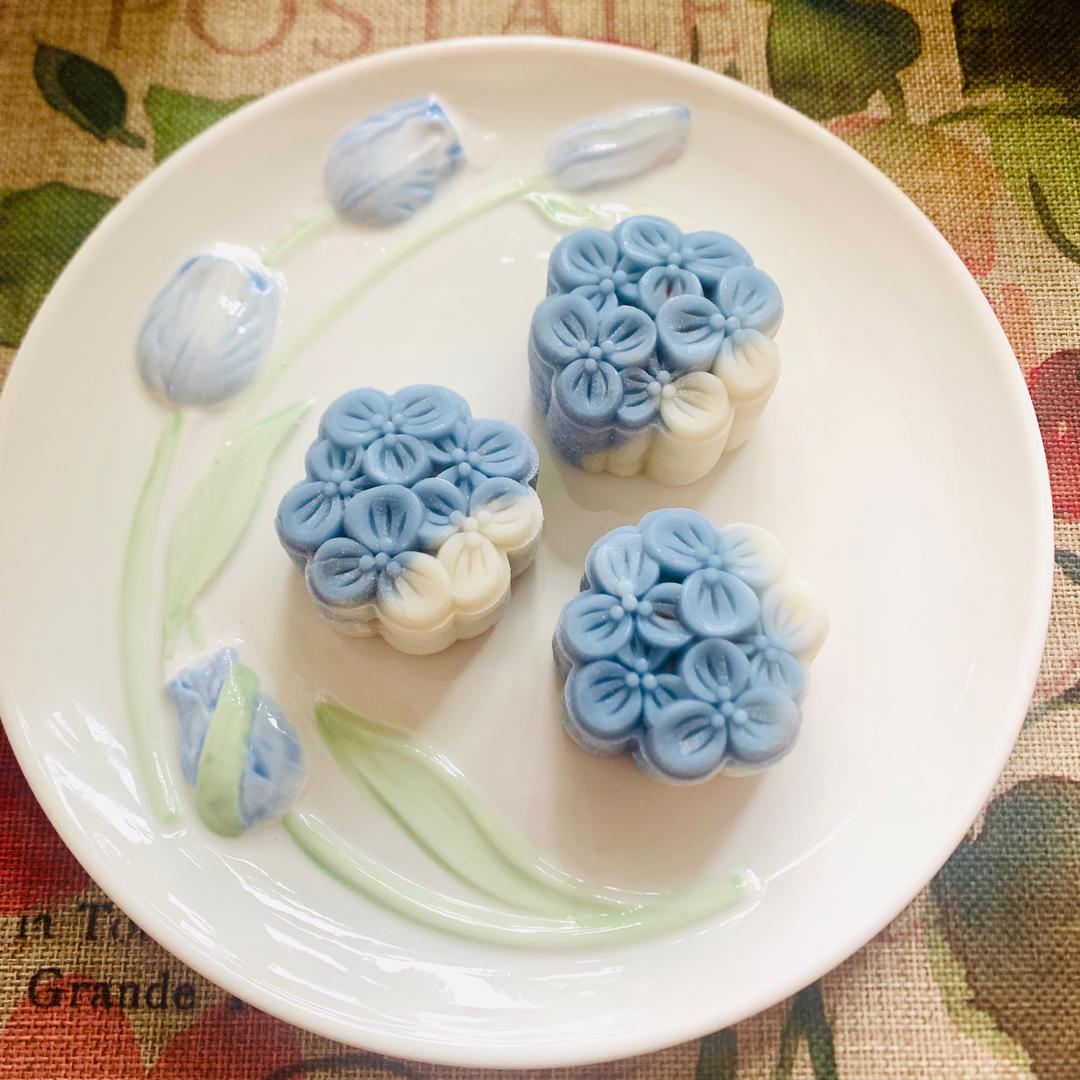 猫山王榴莲冰皮月饼，真正的纯榴莲馅