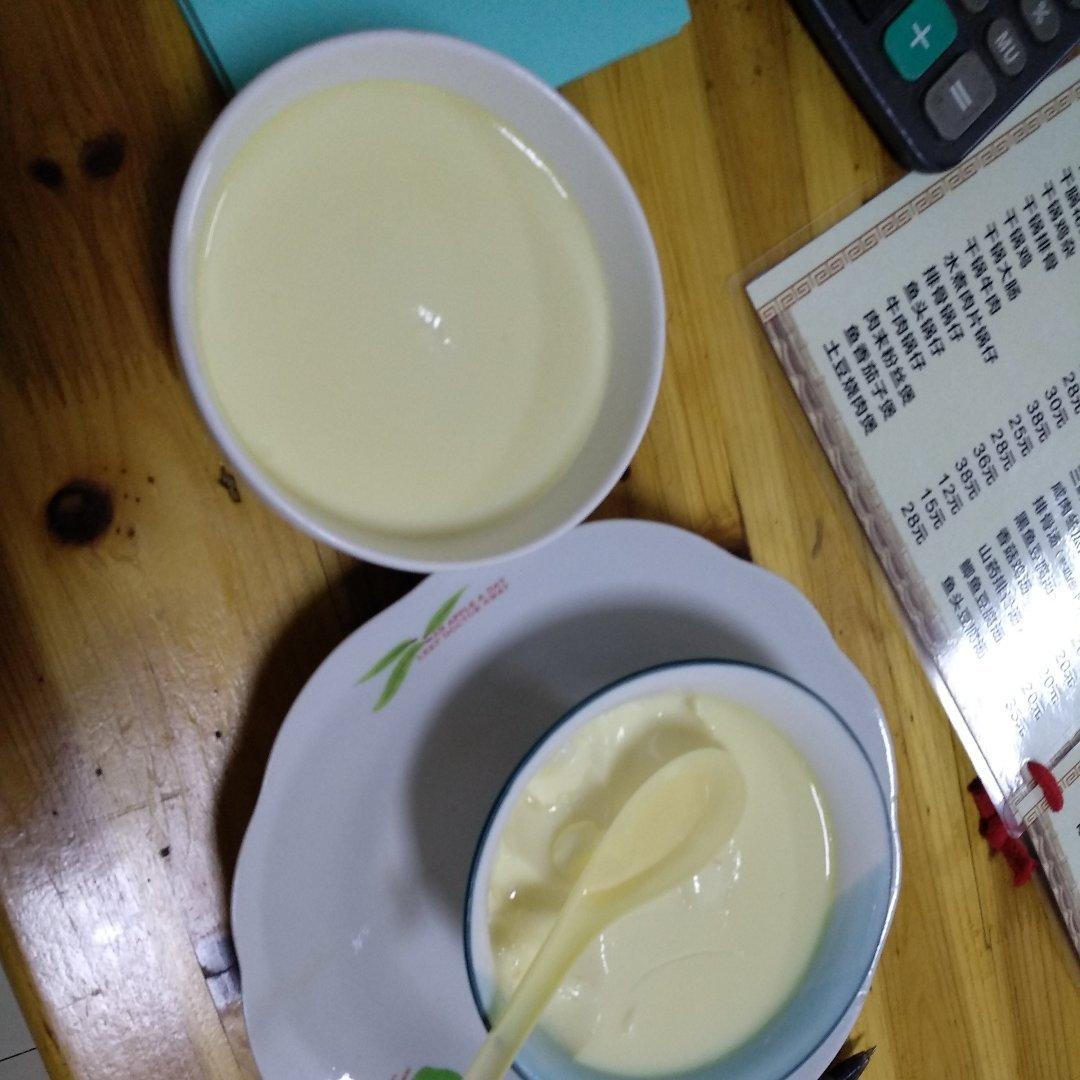 牛奶布丁