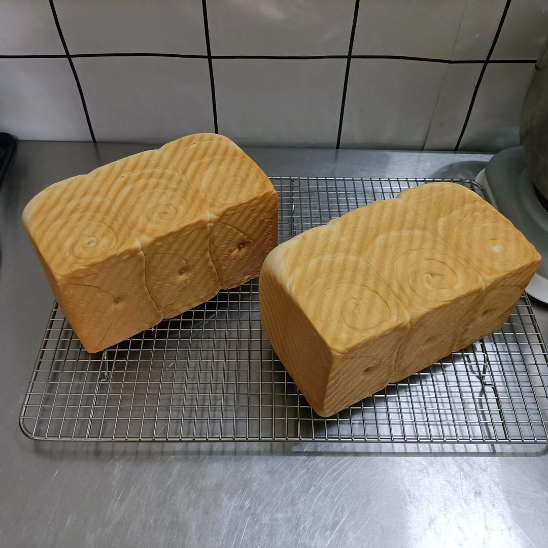 吐司，奶香手撕面包，超级香浓