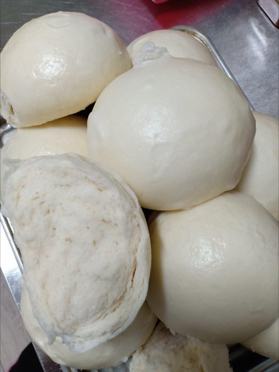 真的很好吃,每个一百多下也是个力气活了,北方姑娘两天不吃馒头就馋