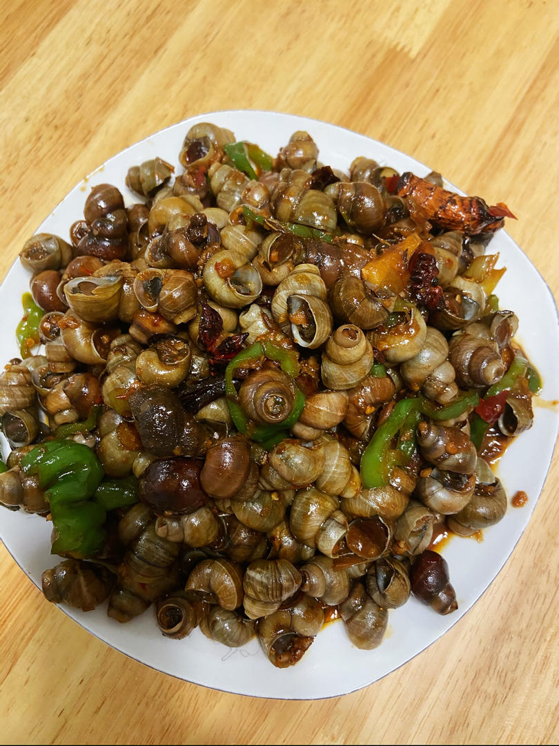 香辣田螺-和小龙虾并肩的四川夜宵之王