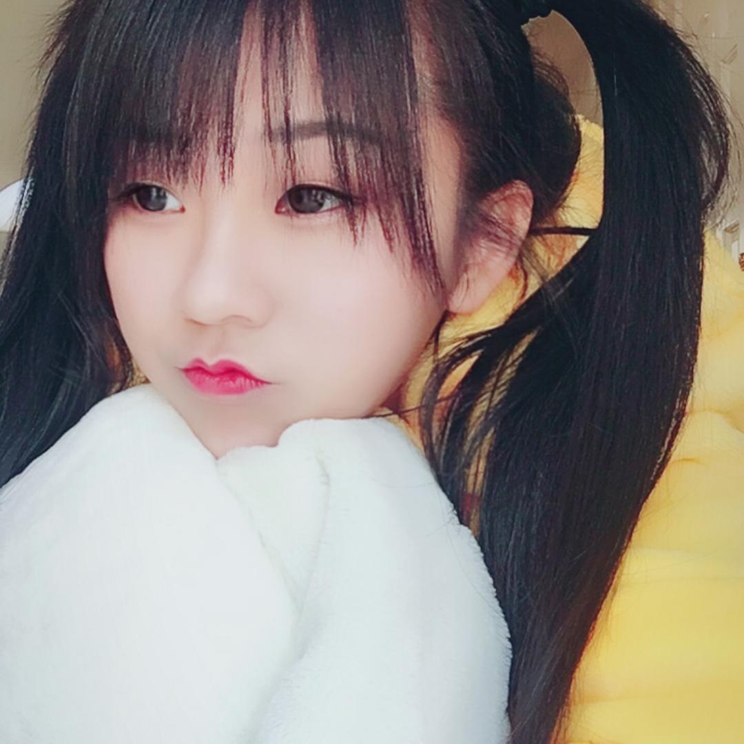 泡在厨房里的馋猫妹妹