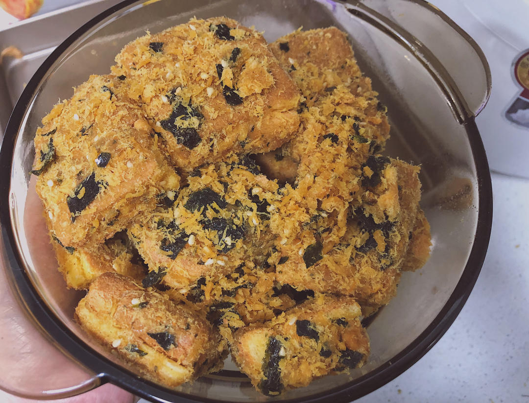 美味海苔肉松小贝