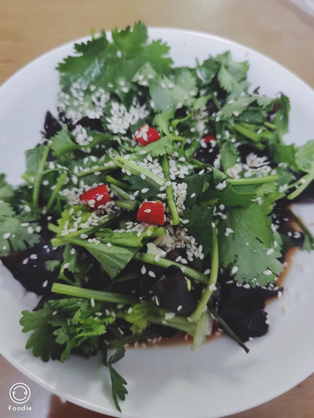 凉拌黑木耳—营养健康又美味