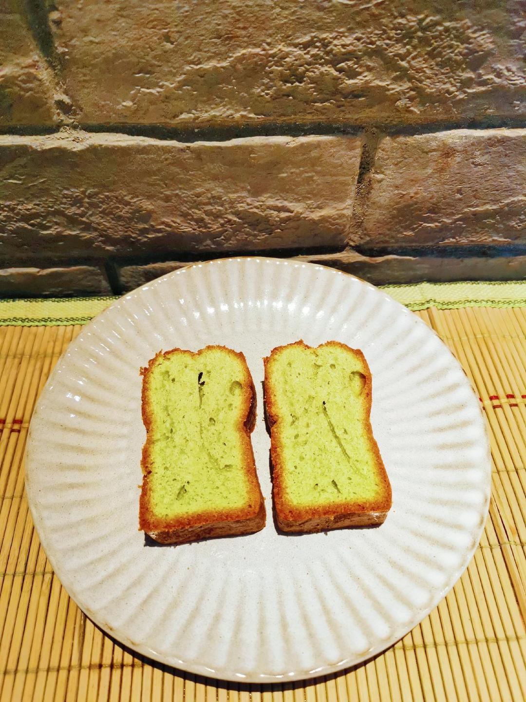 春天里的磅蛋糕🌱—开心果酱磅蛋糕