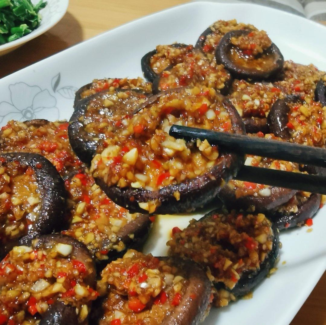 蒜蓉孜然烤香菇