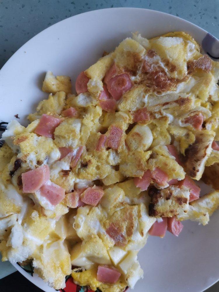 鸡蛋馒头丁披萨