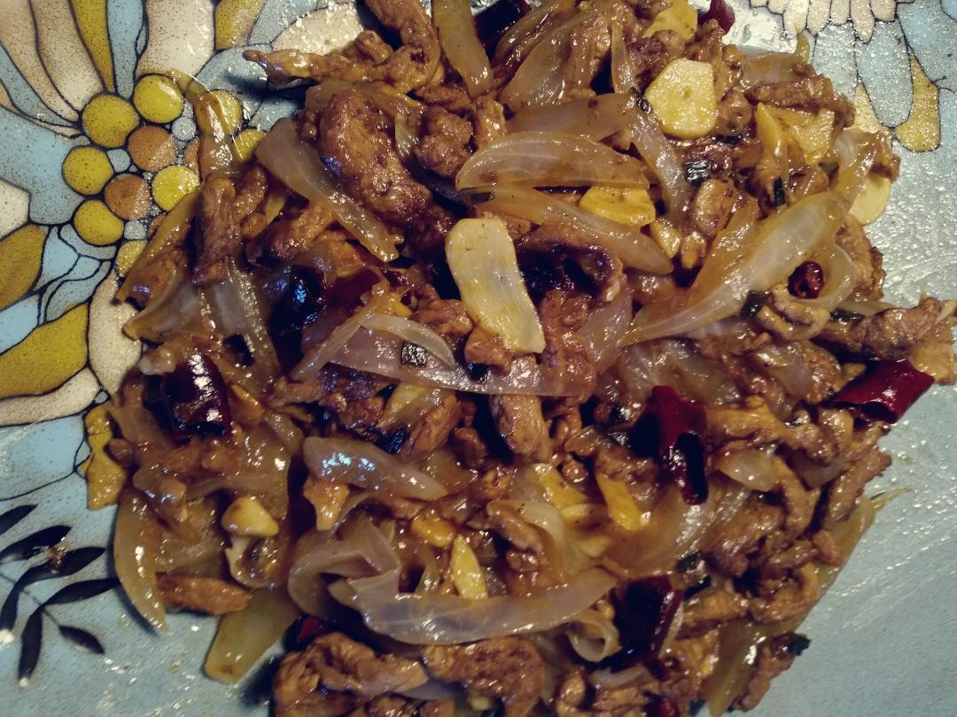 洋葱青椒炒肉丝