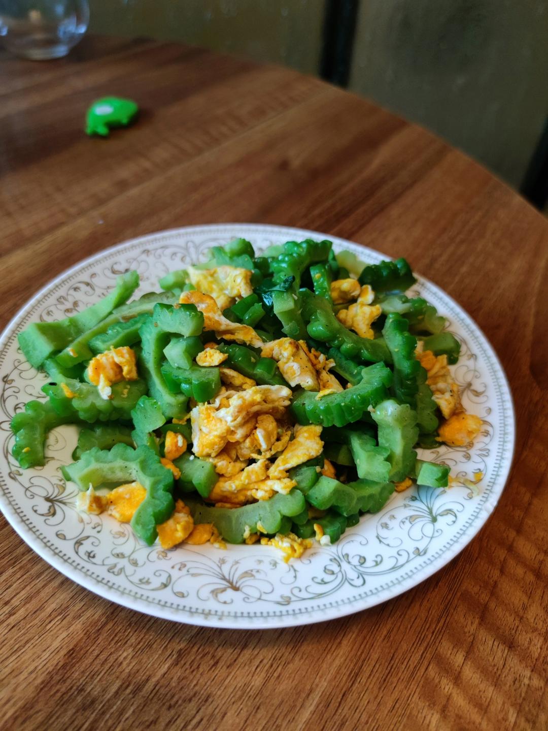 苦瓜炒蛋（清火菜）