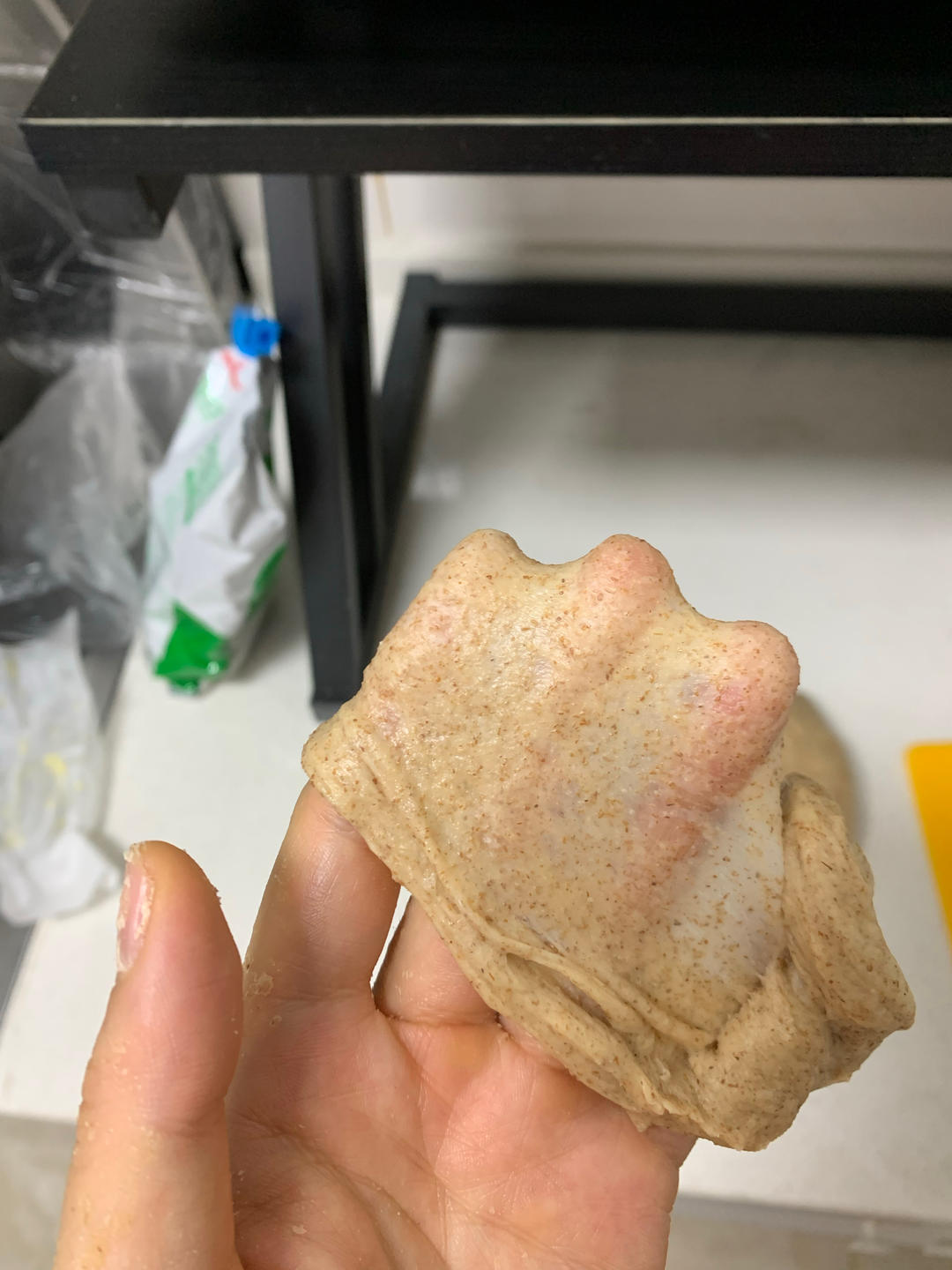 黑全麦波兰种吐司，这么柔软简直怀疑你是个假全麦！