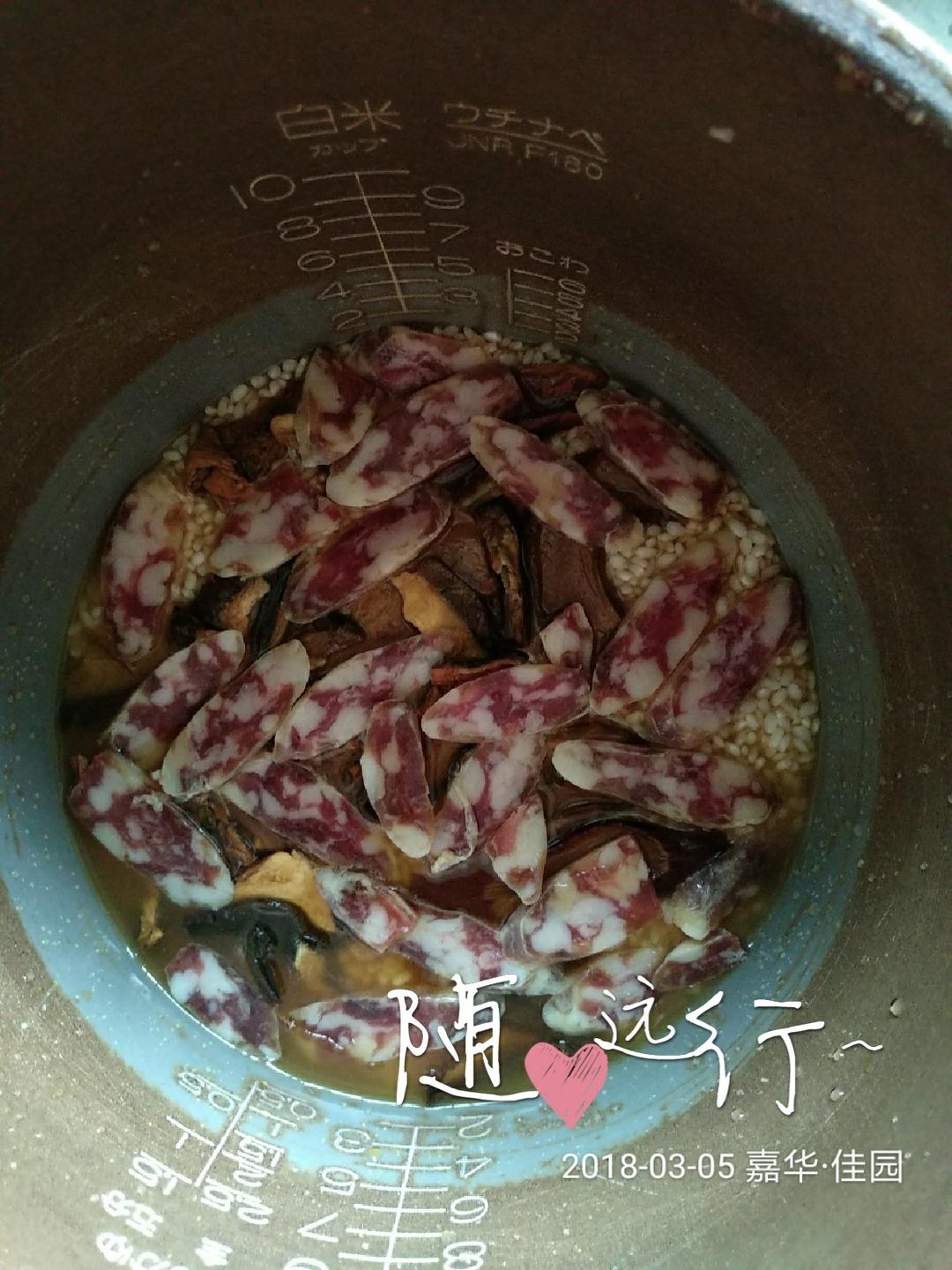 【滇味】黑牛肝菌腊肠焖饭