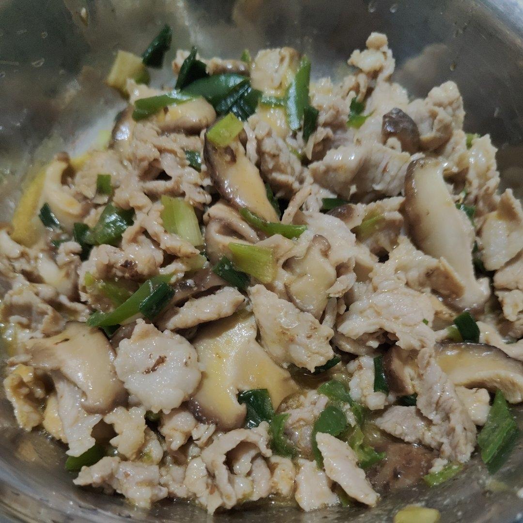 香菇炒肉，超级下饭哦