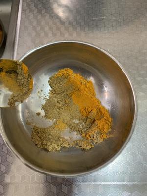 正宗印度lamb korma（印度咖喱）解密神秘的印度香料的做法 步骤1