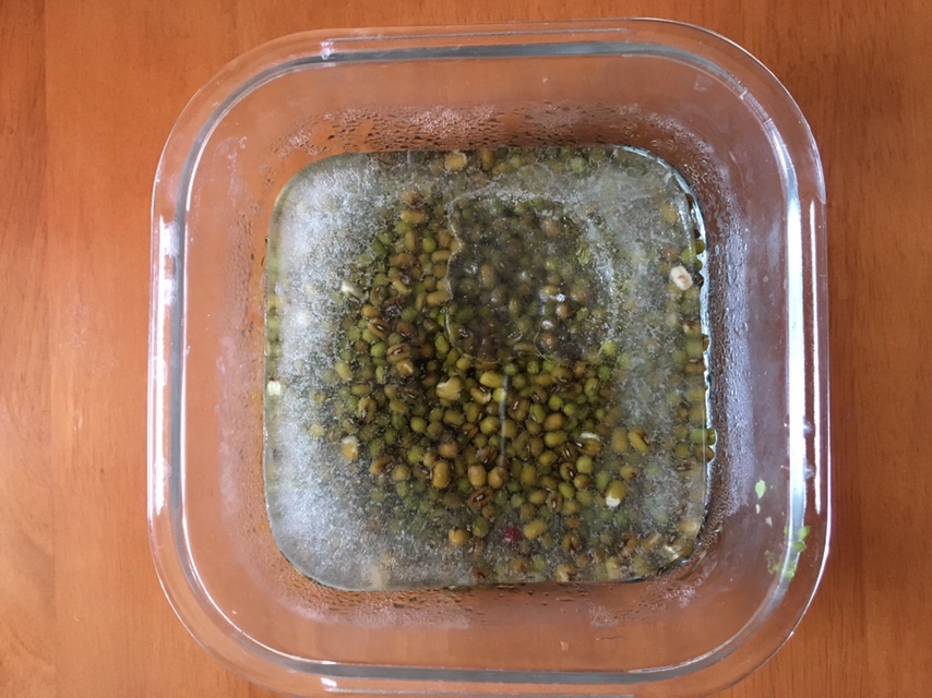 自制消暑绿豆汤的做法 步骤2
