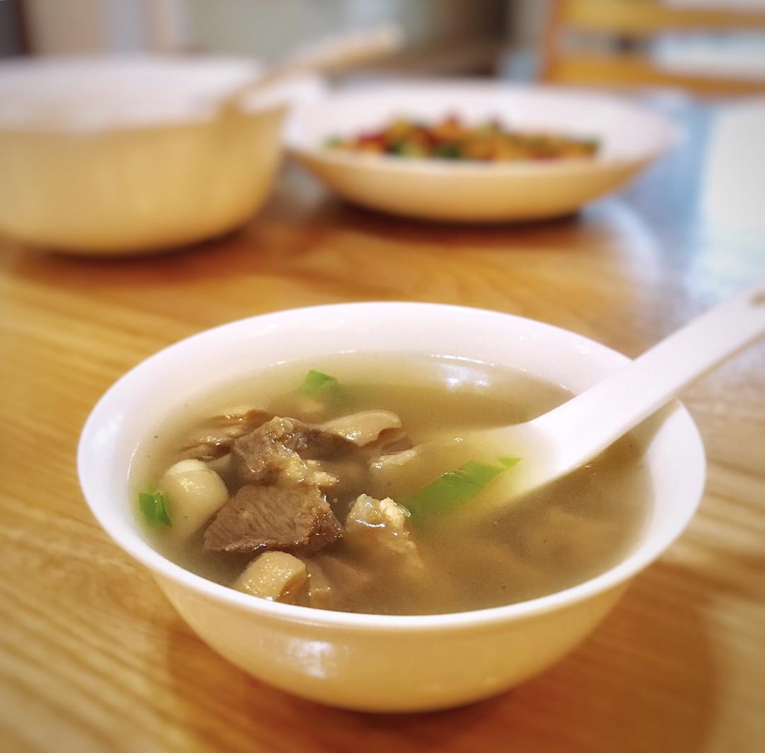 清炖羊肉汤