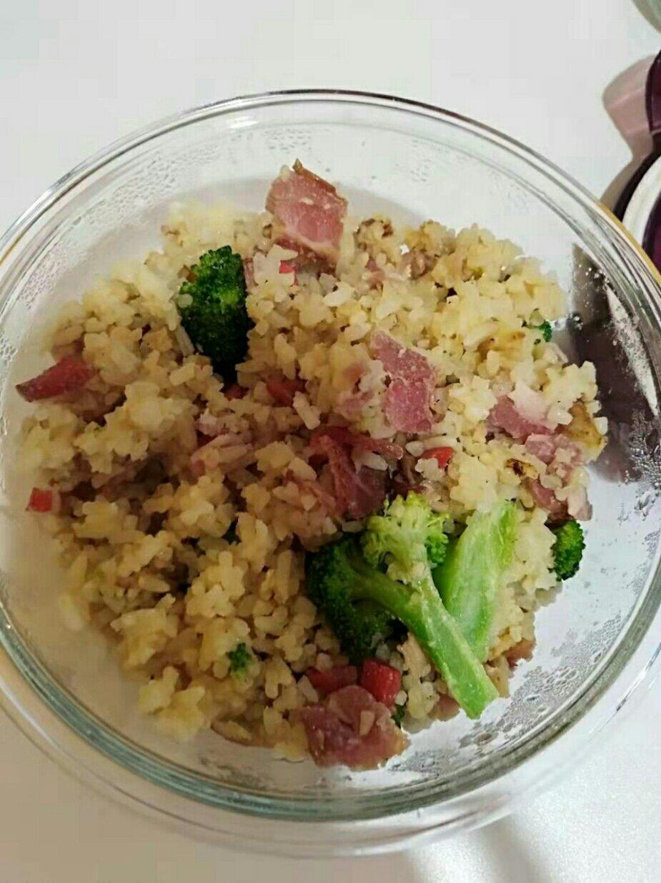 黄油培根炒饭