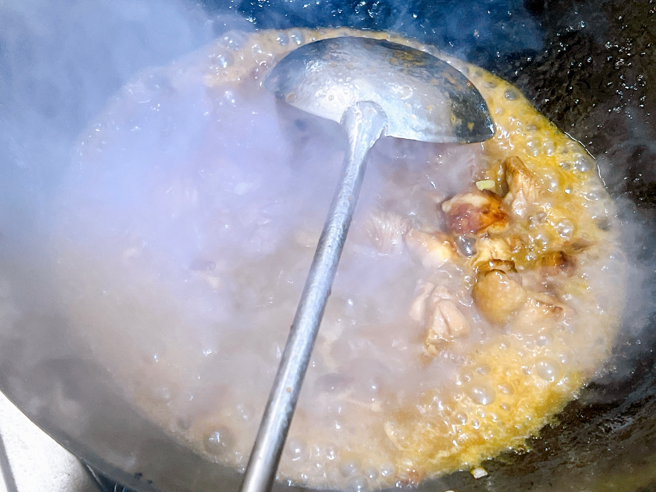 史上最香的葱油焖鸡的做法 步骤12
