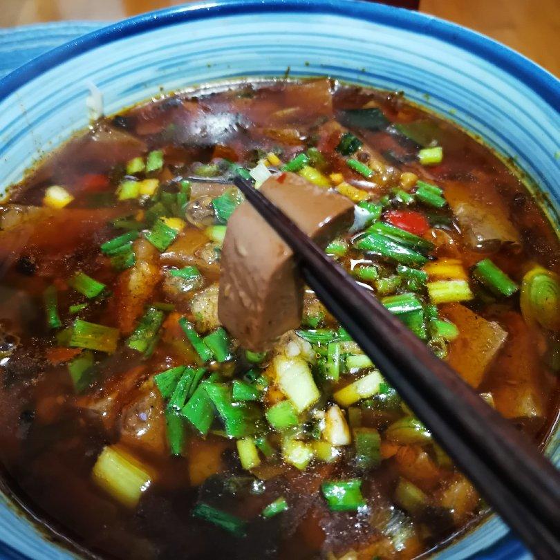 冒鸭血，让一碗白饭幸福飞起！