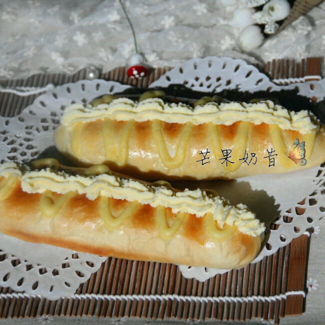 鲜奶雪露面包