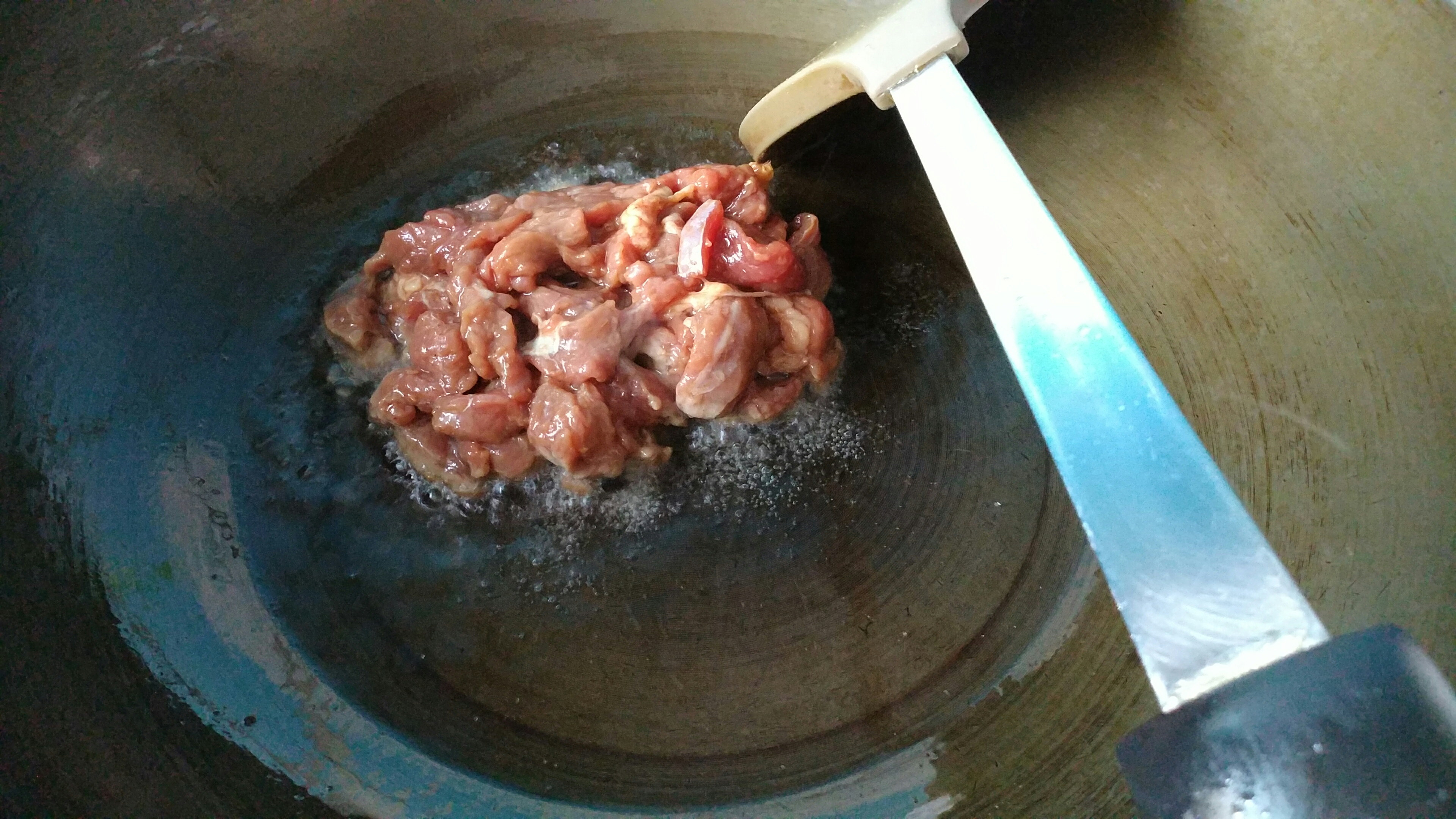 青豆嫩牛肉的做法 步骤8