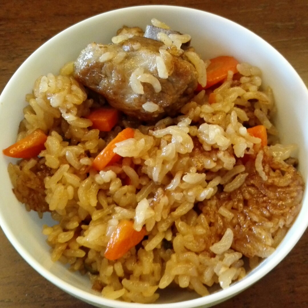 喷香排骨焖饭（爆好吃）